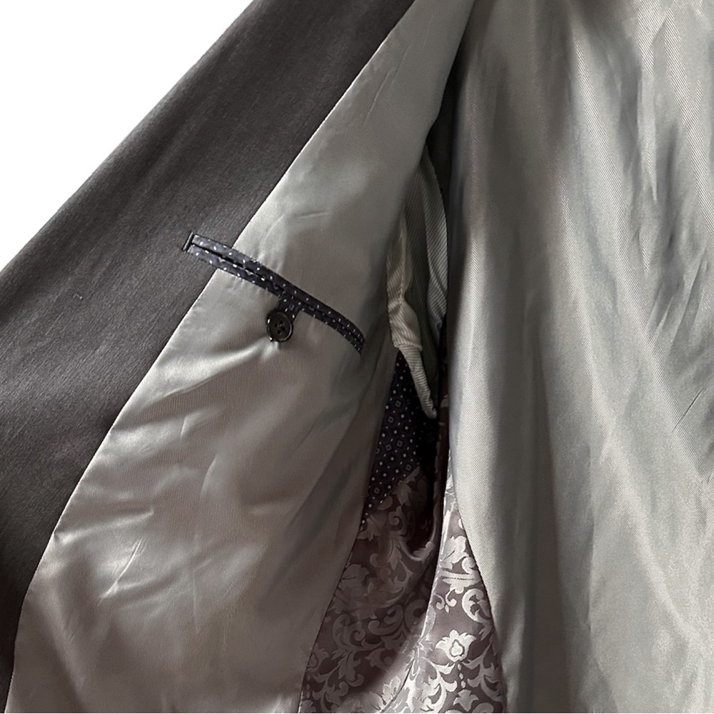 Savile Row Co. Strand Grey Solid Two Button Suit … - image 4